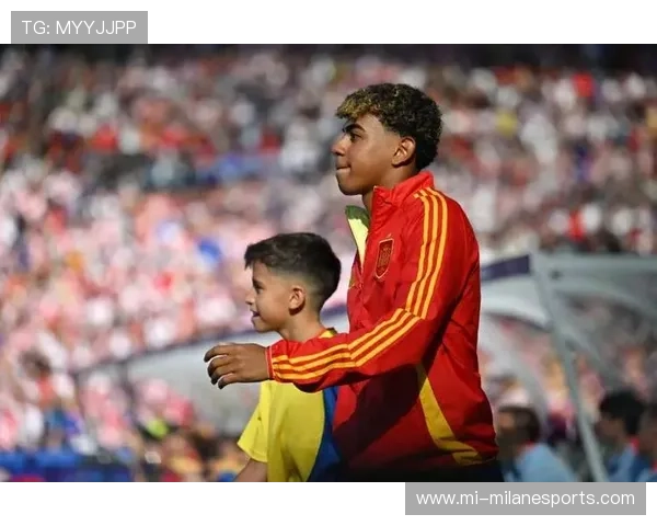 二月出生的足球天才们 他们的成长故事与赛场传奇